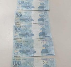 Itapecerica: PM age rápido e prende acusados com dinheiro falso