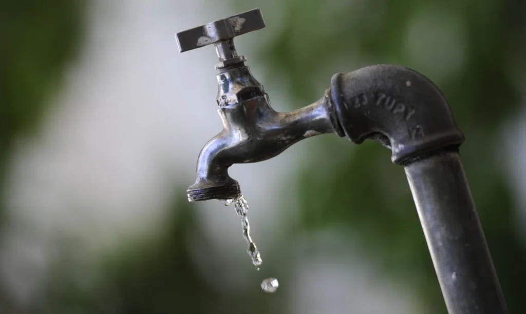 Seis bairros de Divinópolis podem ficar sem água nesta quarta (22)