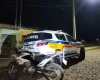 Itaúna: Bandidos são presos após roubo de moto de entregador