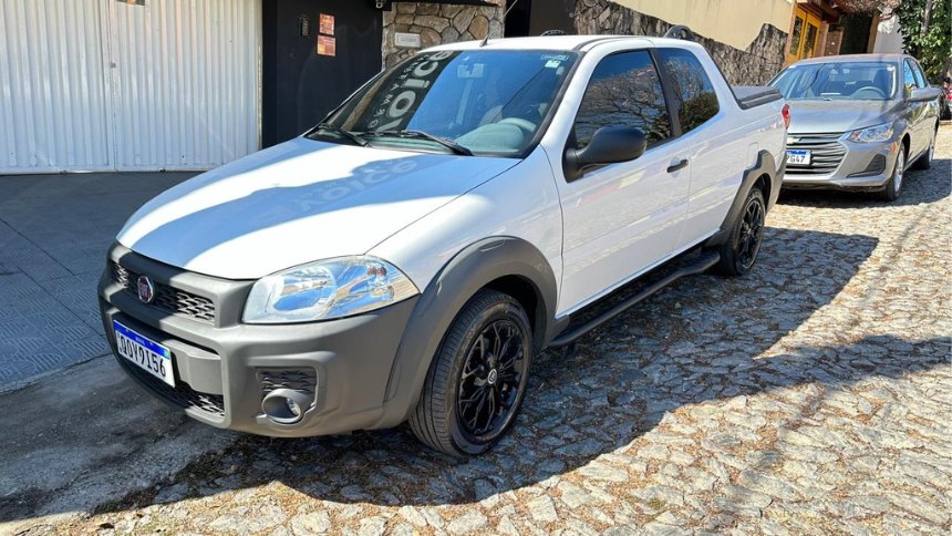 Veículo Strada HD Working CD 2019 roubado na rua Rio Grande do Sul, entre Rio de Janeiro e Paraíba, em Divinópolis. Qualquer informação, acione o 190.