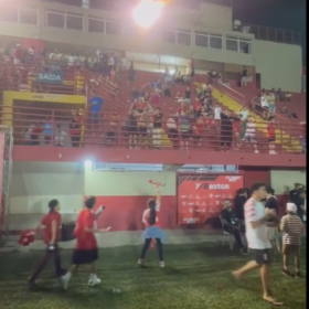 Influenciadores digitais realizam evento X1 no estádio do Farião