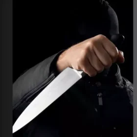 Formiga: Homem armado com faca rouba objetos pessoais de idoso